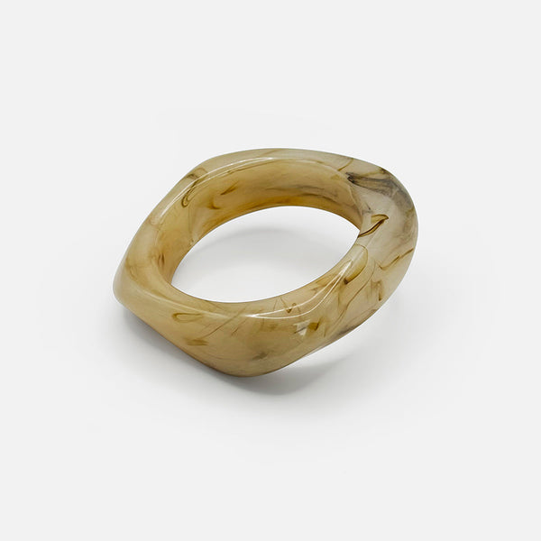 Velora™ | Sculpted Acrylic Bangle – Beige