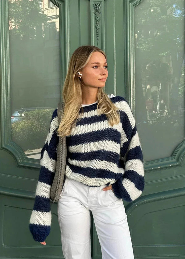 Isla™ | Classic Knit Sweater - Navy