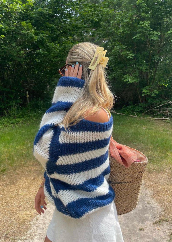 Isla™ | Classic Knit Sweater - Navy