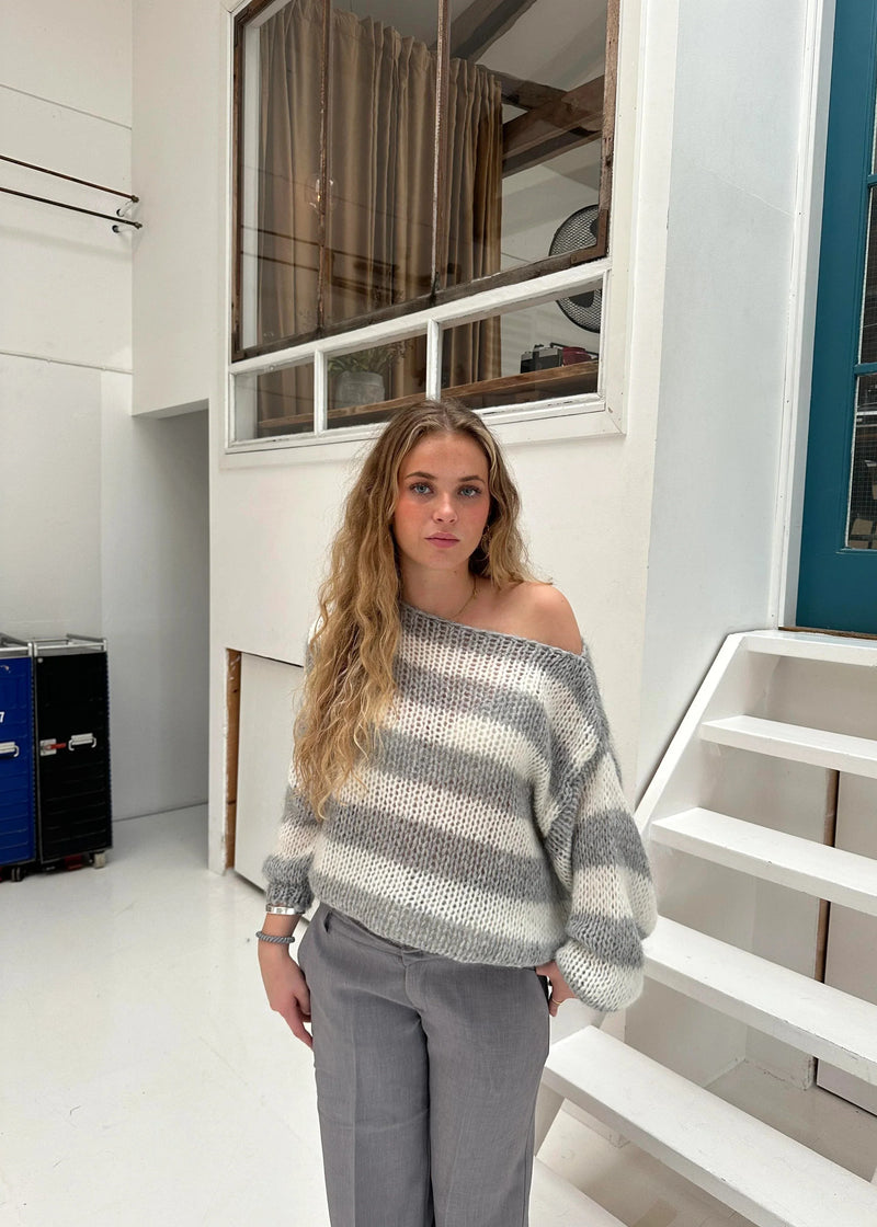 Isla™ | Classic Knit Sweater - Grey