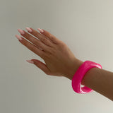 Velora™ | Sculpted Acrylic Bangle – Guava