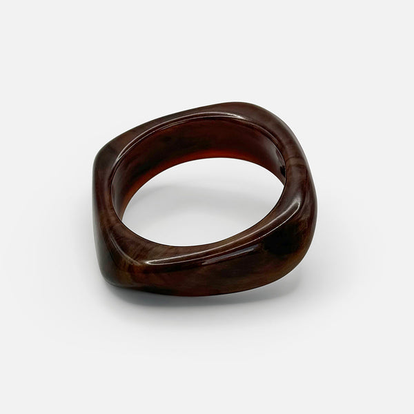Velora™ | Sculpted Acrylic Bangle – Chocolate