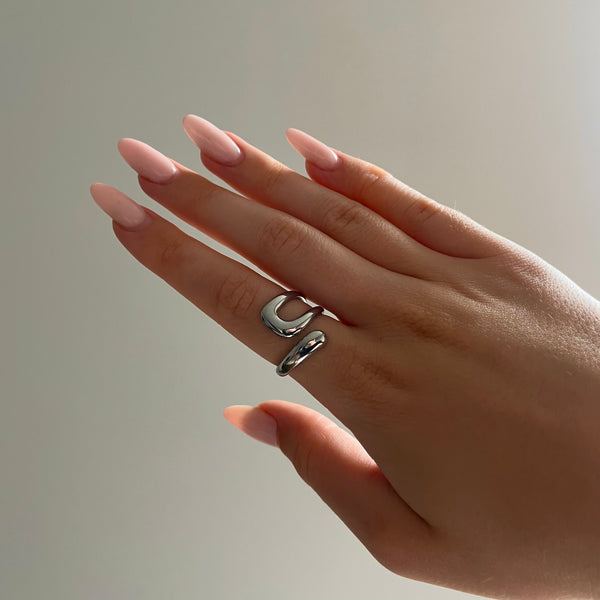 Vega™ | Adjustable Sculptural Silver Ring