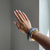 Velora™ | Sculpted Acrylic Bangle – Grigio