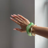 Velora™ | Sculpted Acrylic Bangle – Kiwi