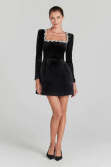 Éabha™ | Luxe Velvet Dress