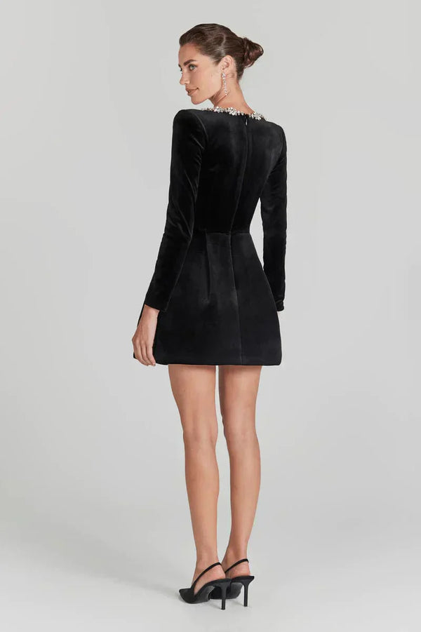 Éabha™ | Luxe Velvet Dress